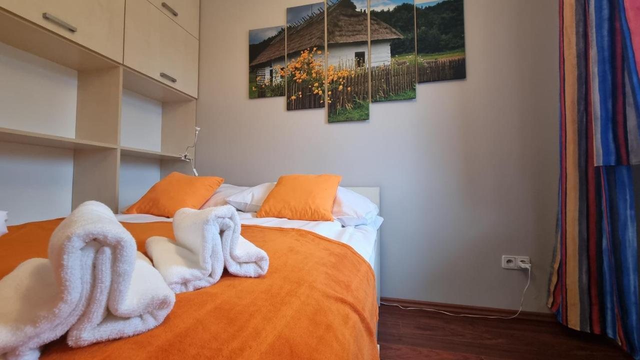 Prestige Park Apartament Mini Z Parkingiem Krynica Zdroj Dış mekan fotoğraf
